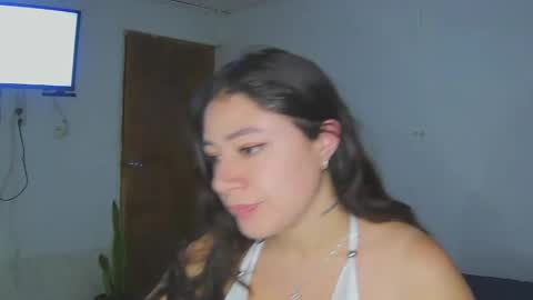 Snapshot of alythia chatting on 05/18/26, 12:51 alythia online show from 05/18/26, 12:51
