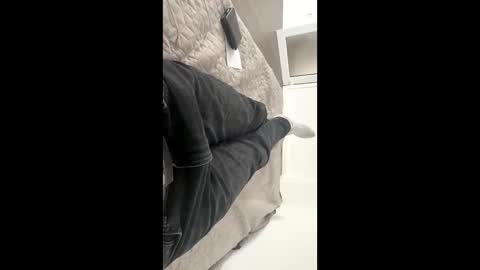 Snapshot of alzuhki chatting on 11/04/25, 10:58 alzuhki online show from 11/04/25, 10:58