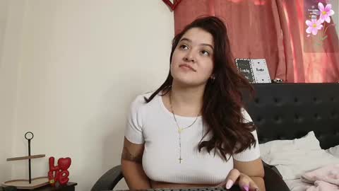 Isabella online show from 02/04/25, 07:44