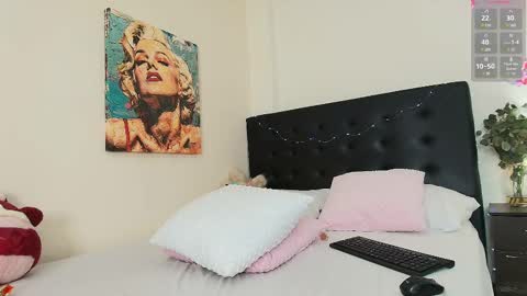 Isabella online show from 02/27/25, 11:04