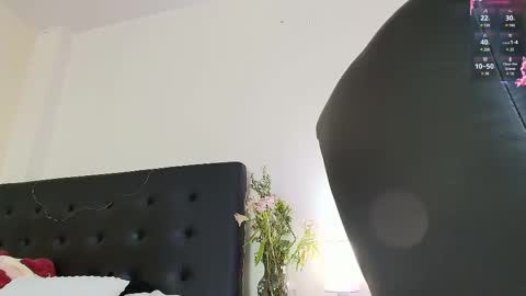 Isabella online show from 03/11/25, 01:59