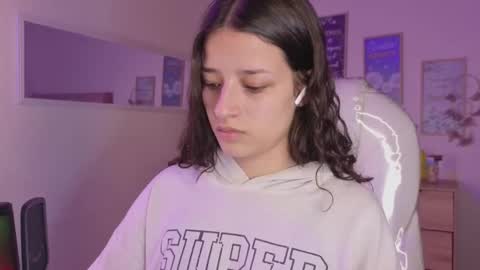 B I A N C A online show from 10/17/25, 03:53