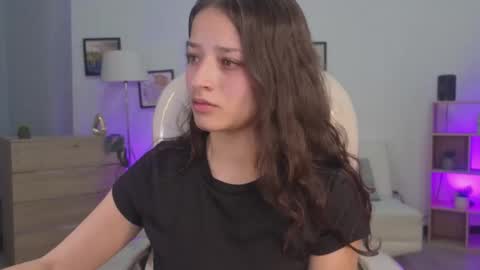 Snapshot of amaia_daniells chatting on 01/16/26, 12:42 B I A N C A online show from 01/16/26, 12:42