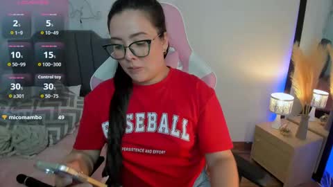 Hi Im AmaiaHelp me reach 100 likes online show from 04/19/26, 12:43