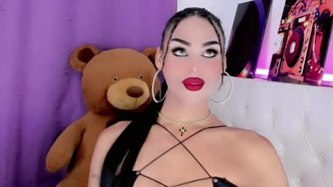 amal_baddel_ online show from 04/23/26, 01:07