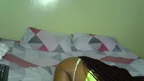 amala01 online show from 04/23/26, 08:11