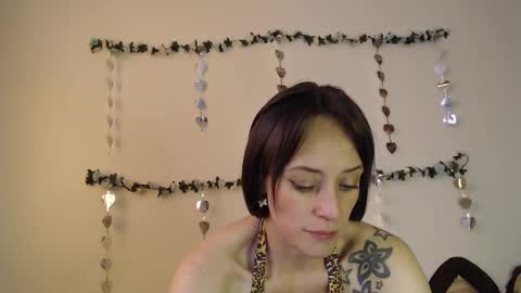 Snapshot of amalett chatting on 03/10/25, 04:14 Amalett online show from 03/10/25, 04:14