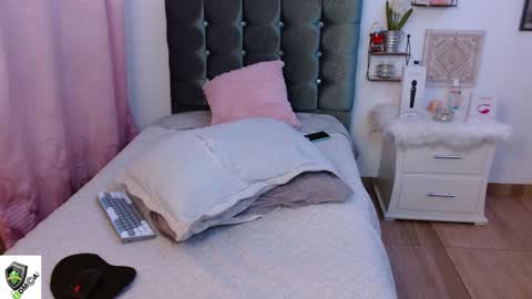 AMALIA online show from 01/03/25, 02:32