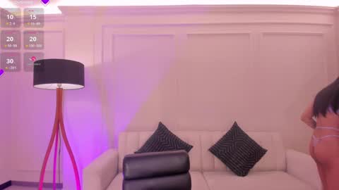 Amalia cruss online show from 09/22/25, 08:22