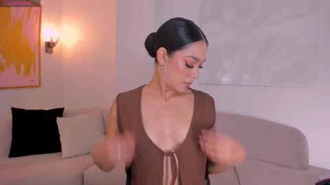 Amalia cruss online show from 02/25/26, 07:23