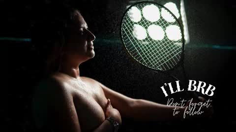 Amalia Im Back See you soon this January 7 at 10 pm Colombia time online show from 10/19/25, 09:48