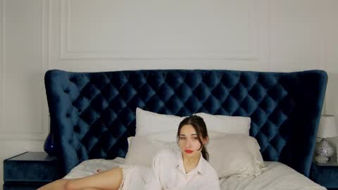 Amalia online show from 01/28/25, 12:22