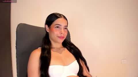 Amalia    real MIA  online show from 06/25/26, 05:12