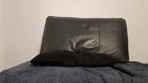 Amalia    online show from 10/24/25, 05:42