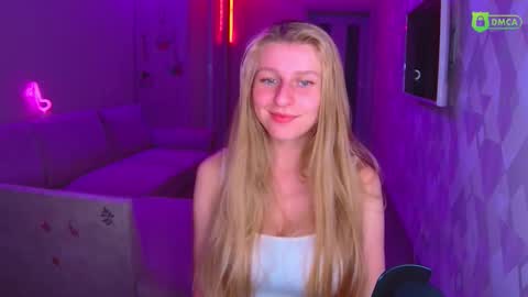 Amalia online show from 11/16/25, 02:33