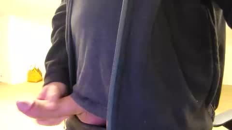 Snapshot of amaliedreams chatting on 10/03/25, 07:33 Amaliedreams online show from 10/03/25, 07:33