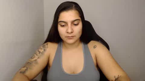 The queen of the biceps  online show from 01/04/25, 09:31