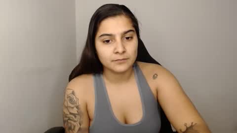 The queen of the biceps  online show from 01/16/25, 06:59