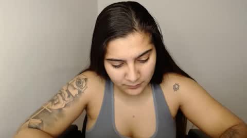 The queen of the biceps  online show from 02/05/25, 10:22