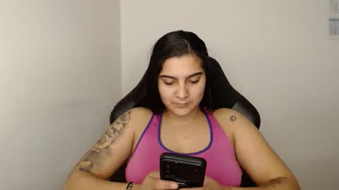 The queen of the biceps  online show from 02/07/25, 02:08