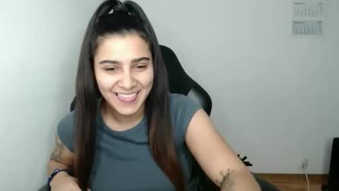 The queen of the biceps  online show from 01/16/26, 05:06