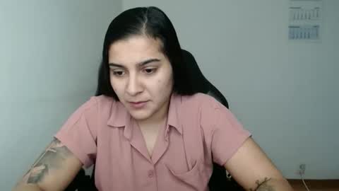 The queen of the biceps  online show from 02/23/26, 06:22