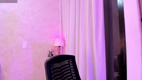 Luisa online show from 01/08/25, 01:42