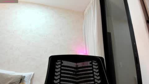 Luisa online show from 02/06/25, 02:00