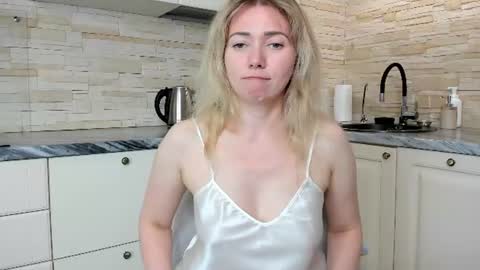 Snapshot of amanda___grey chatting on 06/21/26, 06:21 Amanda insta amanda grey online show from 06/21/26, 06:21
