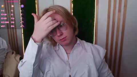Snapshot of amanda_butlerr chatting on 06/27/26, 11:59 Hi im Amanda online show from 06/27/26, 11:59