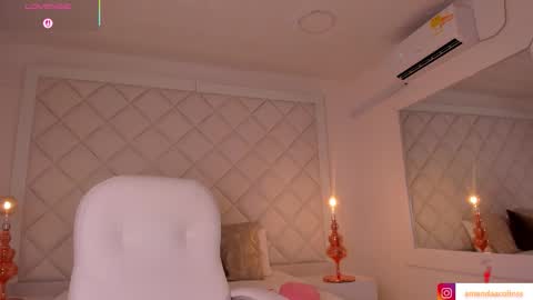 Snapshot of amanda_colin chatting on 10/11/25, 01:16 Amanda online show from 10/11/25, 01:16