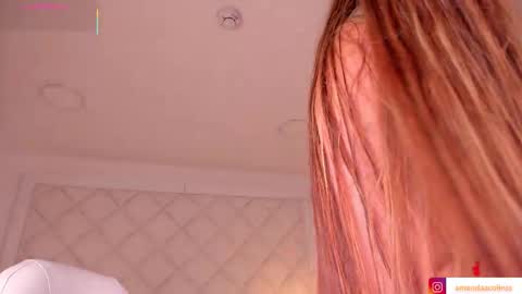 Snapshot of amanda_colin chatting on 11/03/25, 08:21 Amanda online show from 11/03/25, 08:21