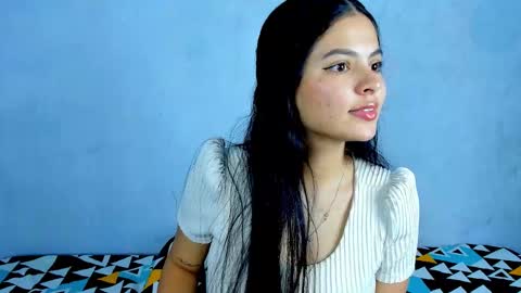 Thalia online show from 02/13/26, 05:03