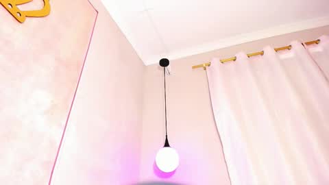 Amanda Marcuzzi  online show from 10/25/25, 11:51