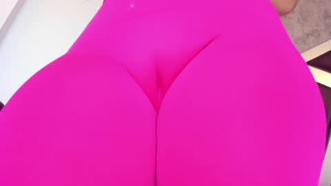 Snapshot of amanda_marcuzzi chatting on 02/21/26, 11:28 Amanda Marcuzzi online show from 02/21/26, 11:28