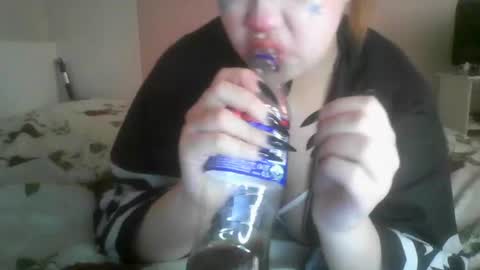 Snapshot of amanda_mia chatting on 07/08/26, 12:37 amanda_mia online show from 07/08/26, 12:37