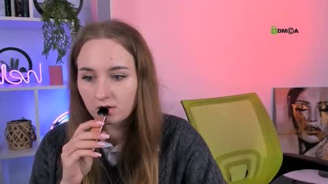 Snapshot of amanda_miki chatting on 10/07/25, 01:41 Ami online show from 10/07/25, 01:41