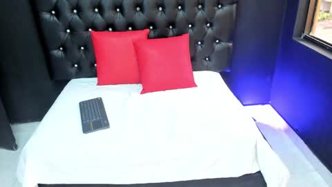 amanda_noir online show from 12/03/25, 08:29