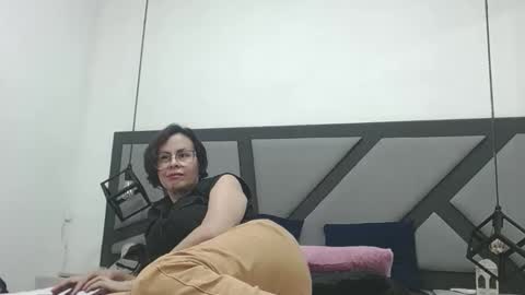 amanda_ramirez online show from 04/14/26, 09:21