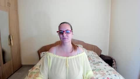 Snapshot of amanda_squirt chatting on 03/05/25, 10:55 amanda_squirt online show from 03/05/25, 10:55