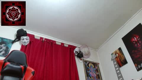 Amanda Valeska online show from 11/26/25, 04:30