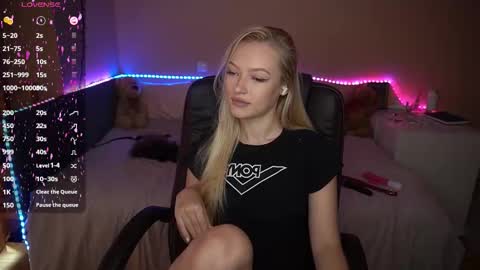 Amanda online show from 09/10/25, 06:57
