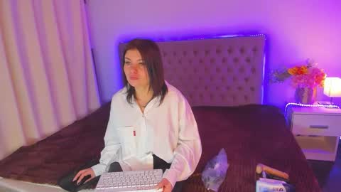 Amanda online show from 04/15/26, 05:25