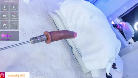 amandajoness  online show from 04/18/26, 07:58