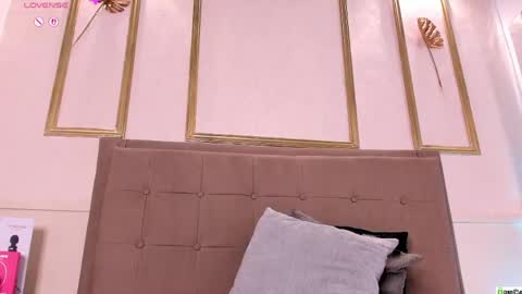 amandalee26 online show from 04/21/26, 02:51