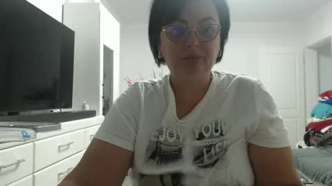 Snapshot of amandamuller1982 chatting on 09/20/25, 12:33 Anda online show from 09/20/25, 12:33