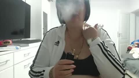 Snapshot of amandamuller1982 chatting on 11/13/25, 12:53 Anda online show from 11/13/25, 12:53