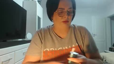 Snapshot of amandamuller1982 chatting on 06/08/26, 06:30 Anda online show from 06/08/26, 06:30