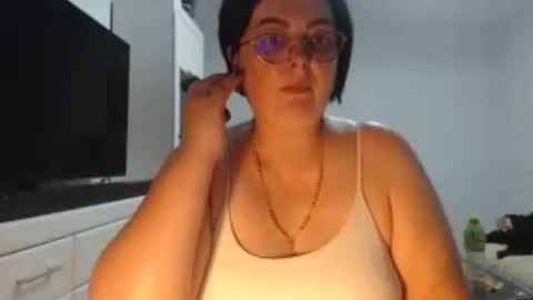 Snapshot of amandamuller1982 chatting on 06/29/26, 10:21 Anda online show from 06/29/26, 10:21