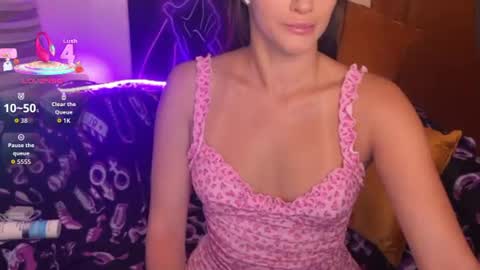 Snapshot of amandastrongj chatting on 07/08/26, 01:10 Amanda online show from 07/08/26, 01:10